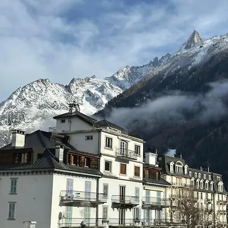 Appartement Charming Mont-blanc View In Chamonix